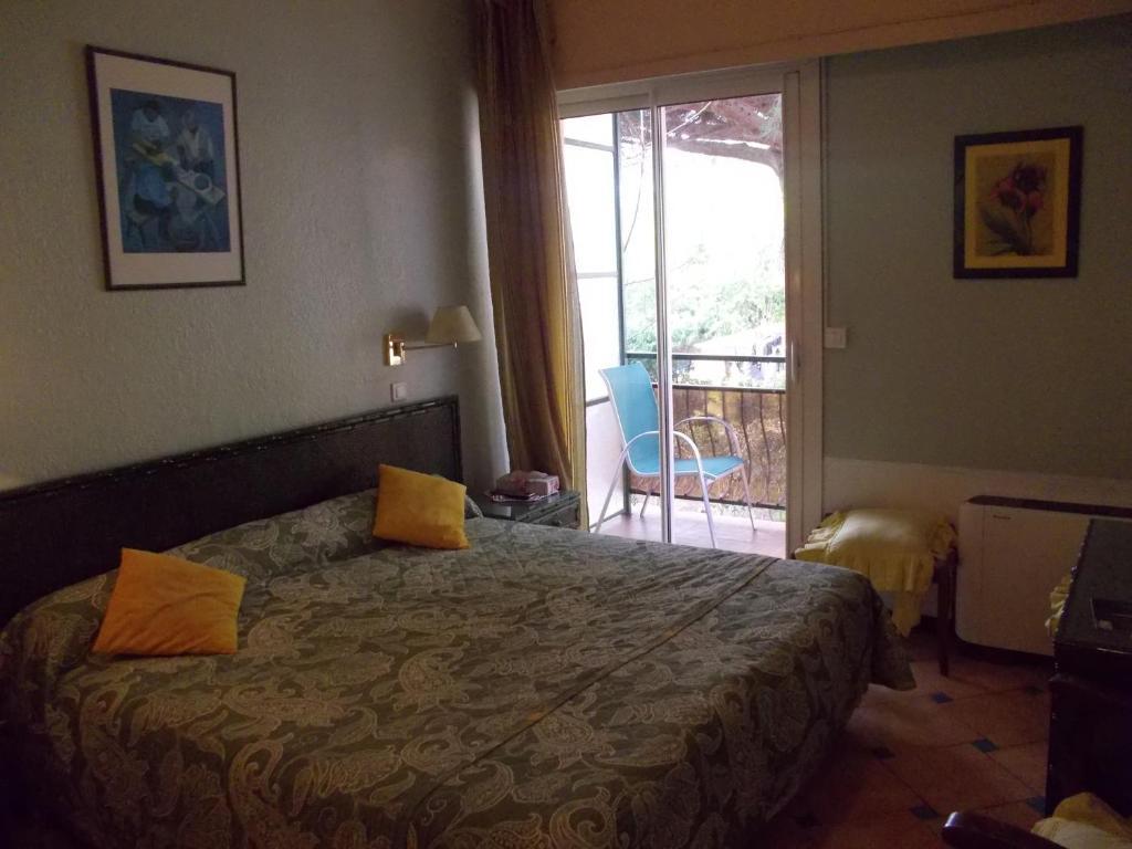 Hôtel Les Alizés Cavalaire-sur-Mer Habitación foto